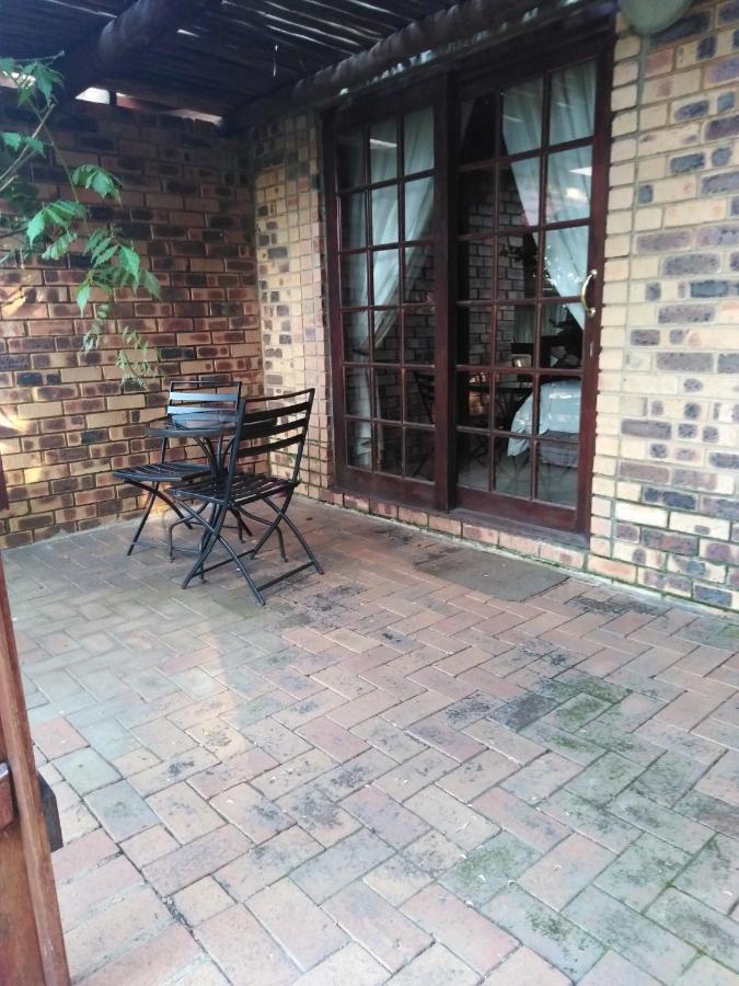 Khokha Moya Guesthouse Ermelo Eksteriør bilde