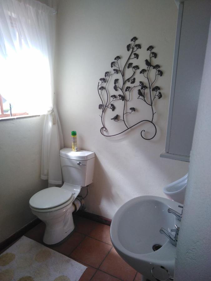 Khokha Moya Guesthouse Ermelo Eksteriør bilde